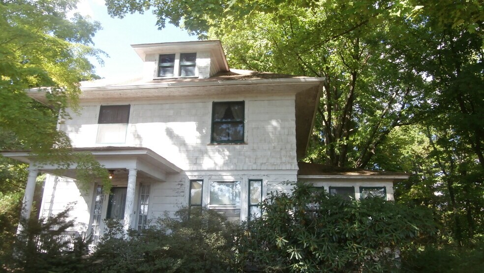 117 Bloomfield Bloomfield Avenue, Mountain Lakes, NJ 07046