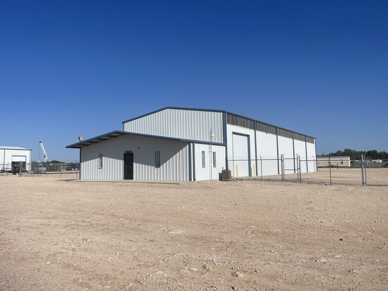 5808B S FM 1788, Midland, TX for lease - Primary Photo - Image 1 of 16