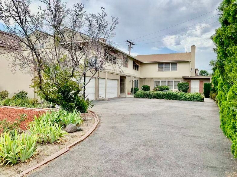 1150 Okoboji Dr, Arcadia, CA for sale - Building Photo - Image 2 of 6