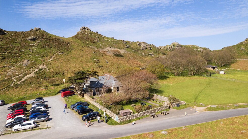 Lee Rd, Lynton for sale - Primary Photo - Image 1 of 5