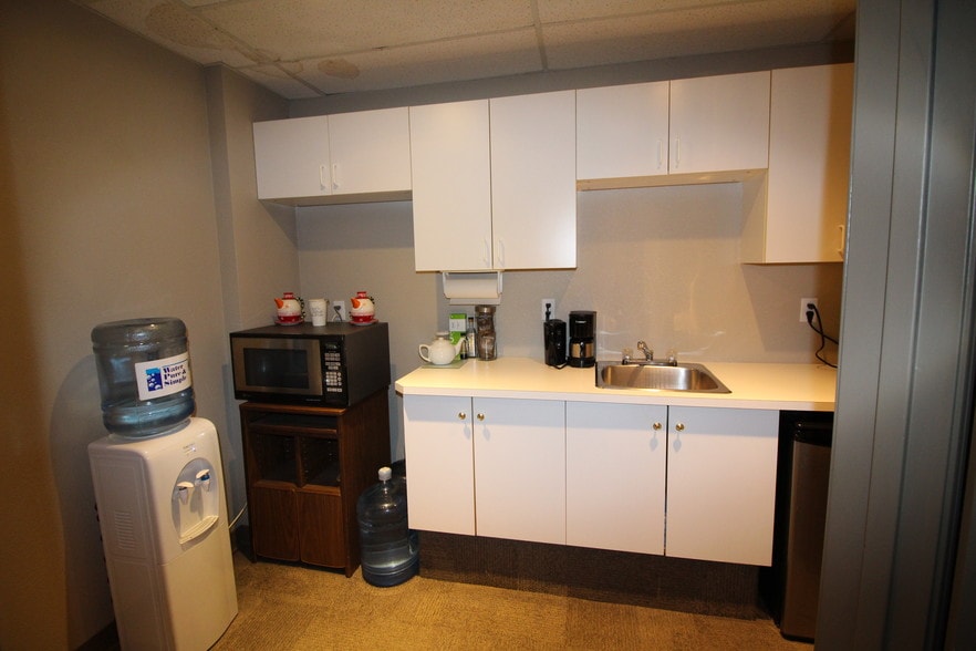 2802-2810 5 Av N, Lethbridge, AB for sale - Other - Image 3 of 9