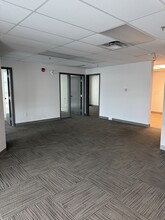 11921 152 St NW, Edmonton, AB for lease Interior Photo- Image 1 of 8