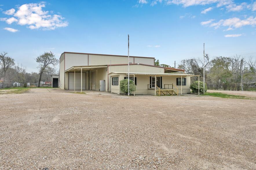 418 Bayou Dr, Channelview, TX for sale - Building Photo - Image 3 of 23