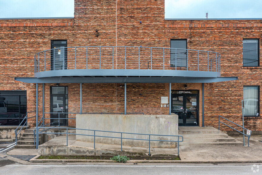 3720 Canton St, Dallas, TX for lease - Building Photo - Image 3 of 4