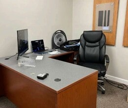 304 Village Dr, Knightdale, NC for lease Interior Photo- Image 2 of 3