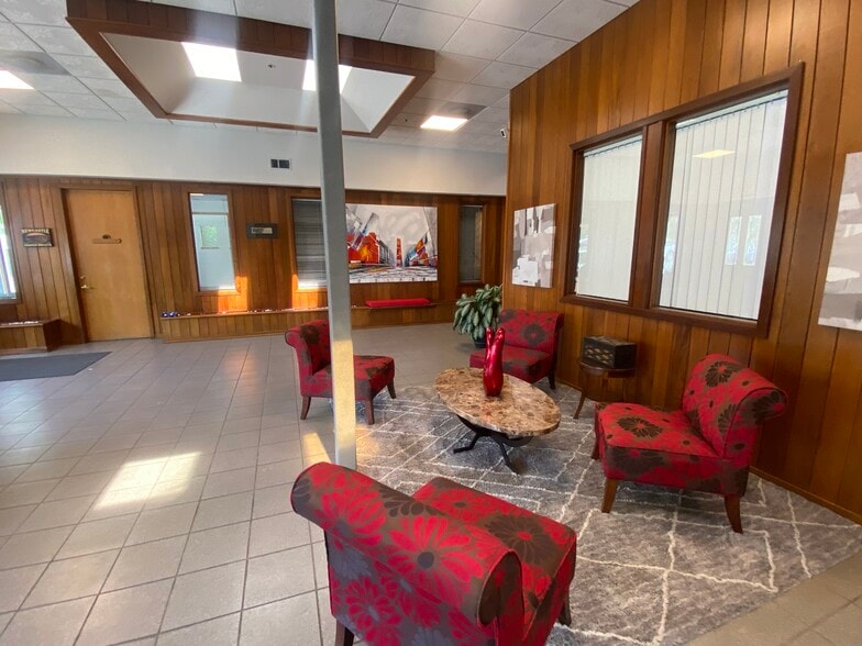 9244 Old State Hwy, Newcastle, CA for lease - Building Photo - Image 3 of 9