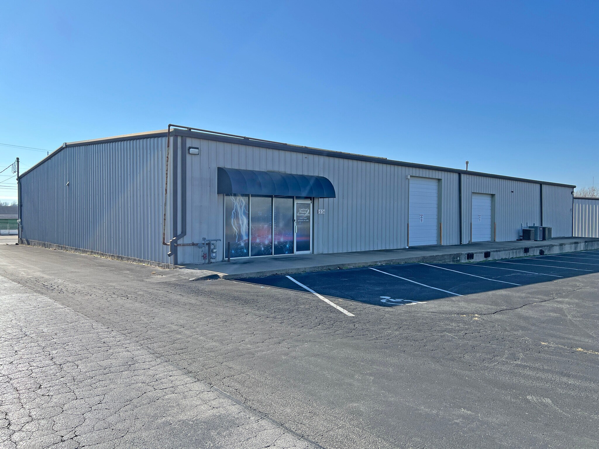 1938 Phelps St, Springfield, MO for sale Building Photo- Image 1 of 1