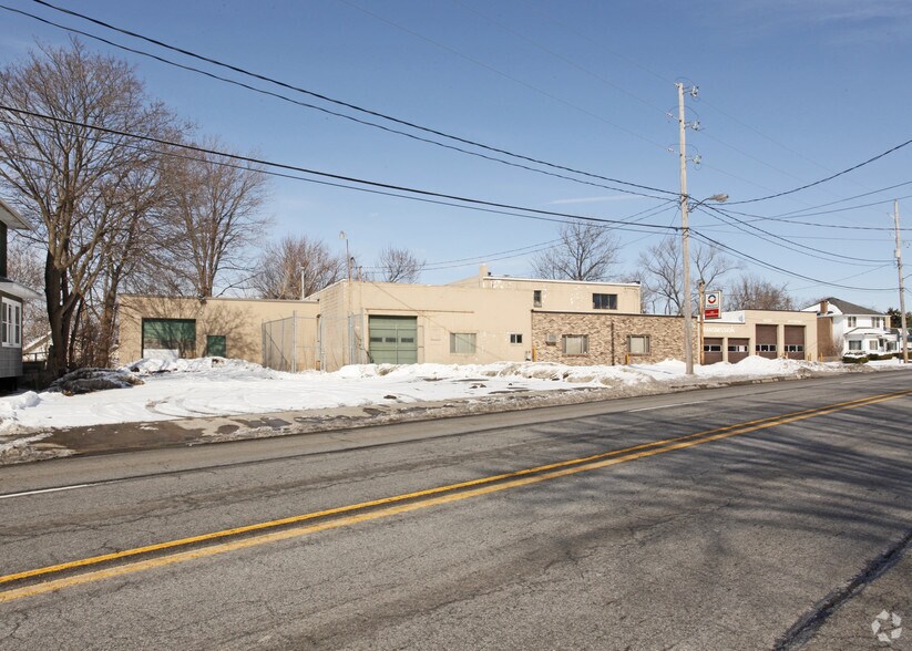 2202 Corunna Rd, Flint, MI 48503 Retail for Lease