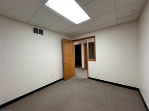 1700 S 1st Ave, Iowa City, IA for lease Interior Photo- Image 2 of 14