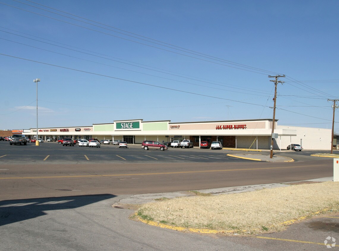 1430 N Main St, Altus, OK for lease Building Photo- Image 1 of 6
