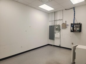 3320 Irvin Cobb Dr, Paducah, KY for sale Interior Photo- Image 1 of 8