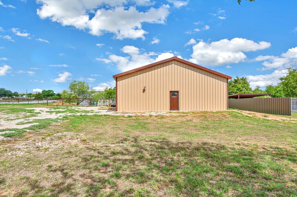 2244 Spring Lake Rd, Waco, TX for sale Primary Photo- Image 1 of 1