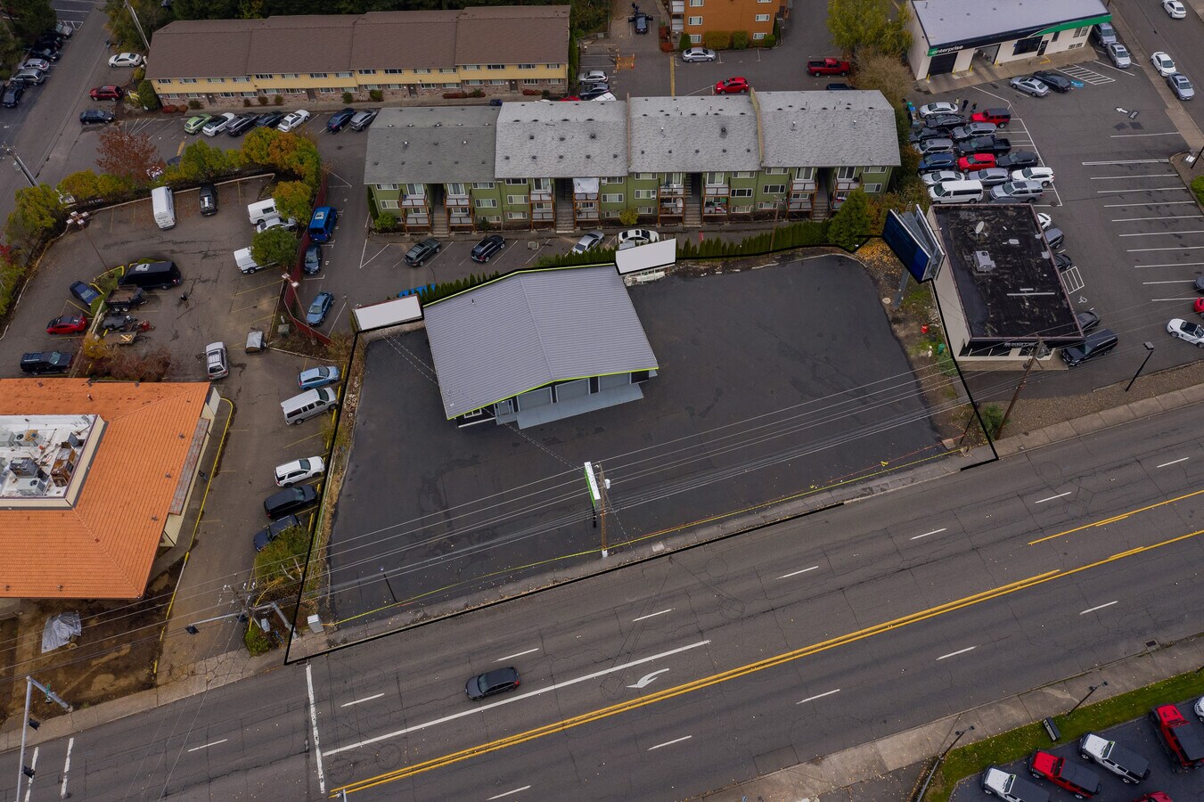 10665 SW Canyon Rd, Beaverton, OR 97005