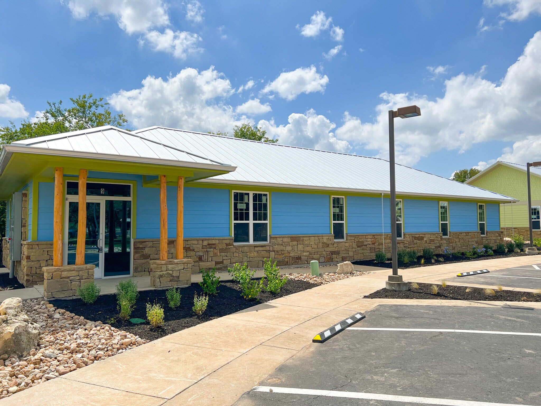 800 Crystal Falls Pky, Leander, TX 78641 The Oaks on Crystal Falls