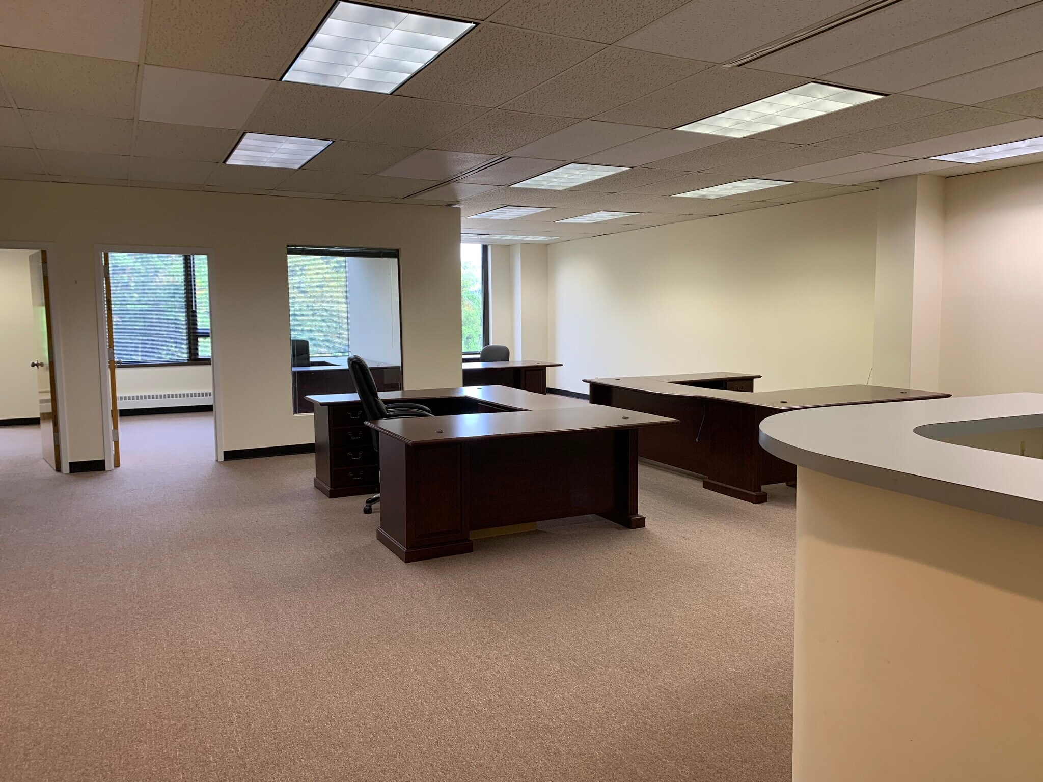 35 E Grassy Sprain Rd, Yonkers 10710 ster Bank Building