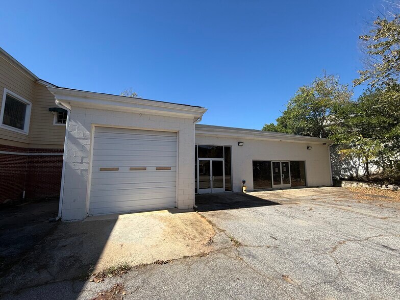 1102 Second St, Stone Mountain, GA for lease - Building Photo - Image 2 of 12