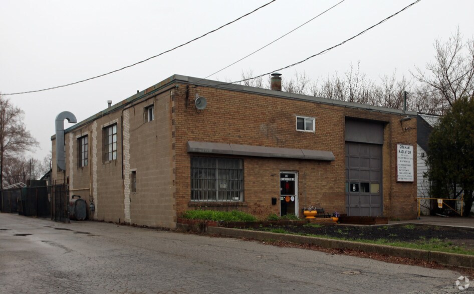 102 Cartwright Ave, Toronto, ON M6A 1V2 Industrial for Sale