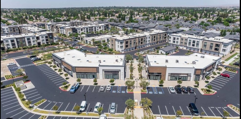 NWC Shepherd & Willow, Fresno, CA for lease - Building Photo - Image 1 of 5