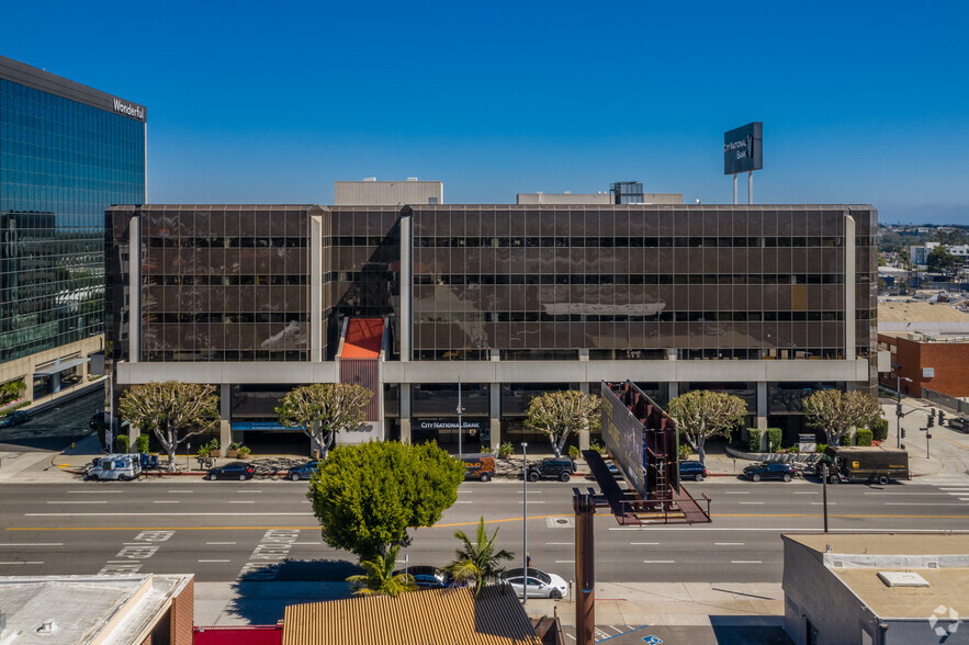 11500 W Olympic Blvd, Los Angeles, CA for lease - Building Photo - Image 3 of 5