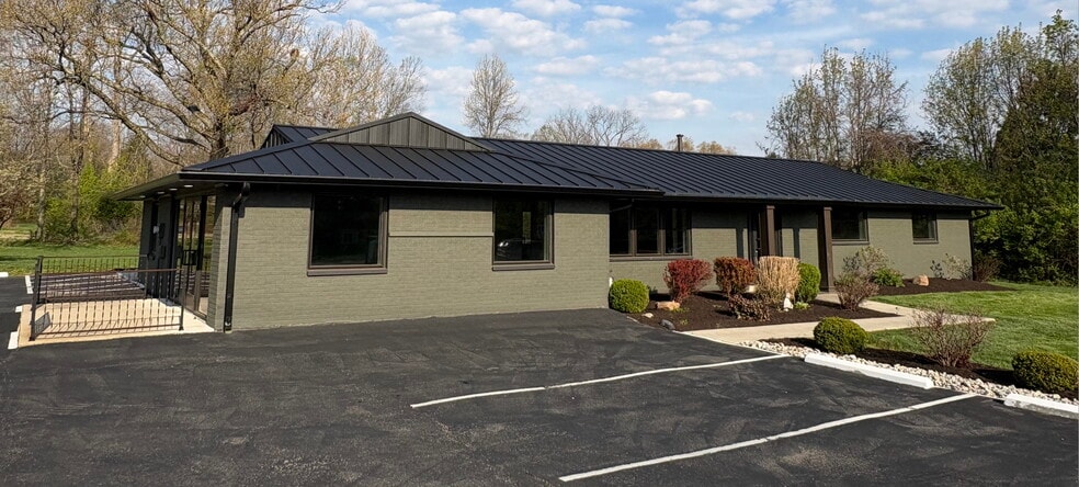 7525 Clyo Rd, Dayton, OH for lease - Building Photo - Image 1 of 10