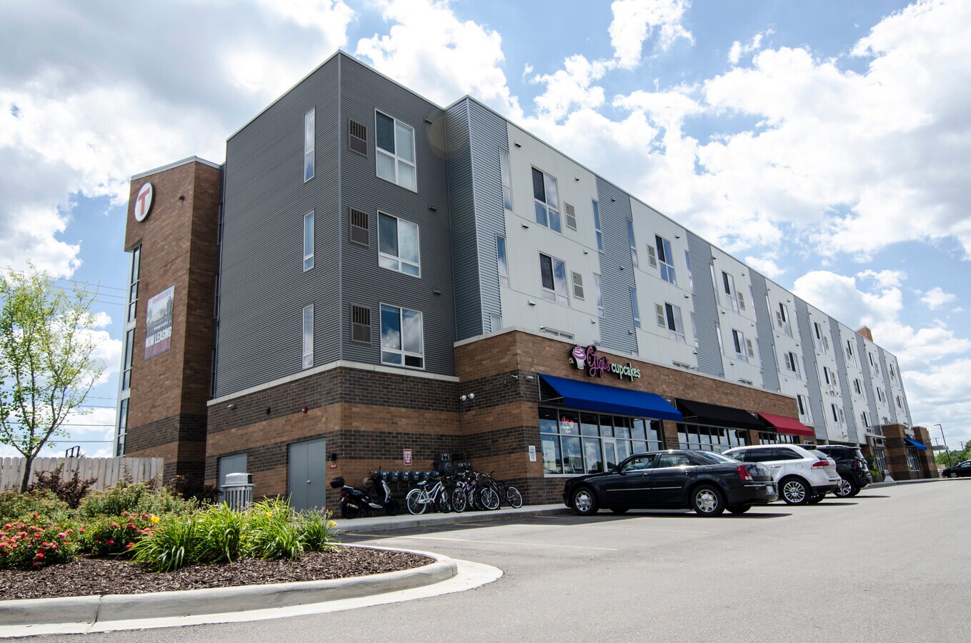 1034 Trowbridge Rd, East Lansing, MI 48823