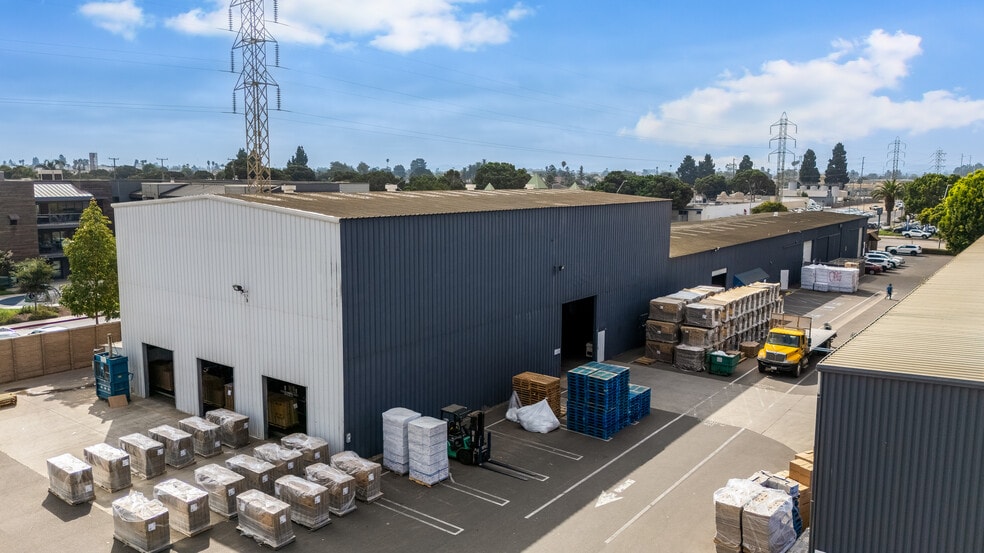 807 W Main St, Santa Maria, CA for sale - Building Photo - Image 2 of 5