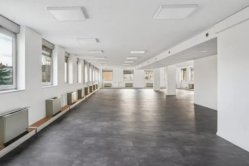 Office in Lyon for lease Interior Photo- Image 1 of 7