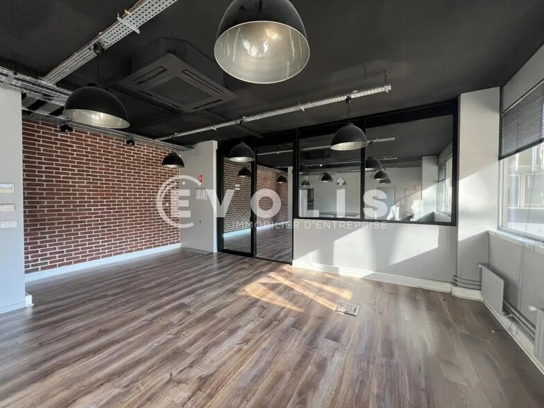 Office in Fontenay-sous-Bois for lease - Interior Photo - Image 3 of 7