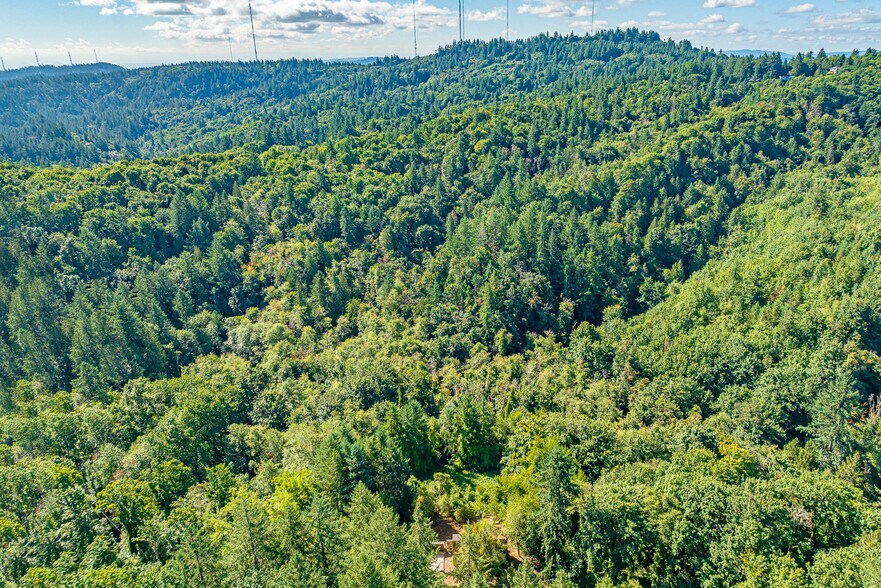 6920 NW Thompson Rd, Portland, OR for sale - Building Photo - Image 2 of 21