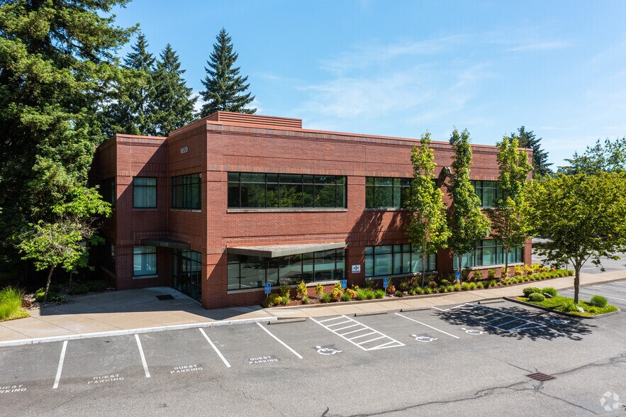 16520 SW Upper Boones Ferry Rd, Durham, OR for sale - Primary Photo - Image 1 of 1