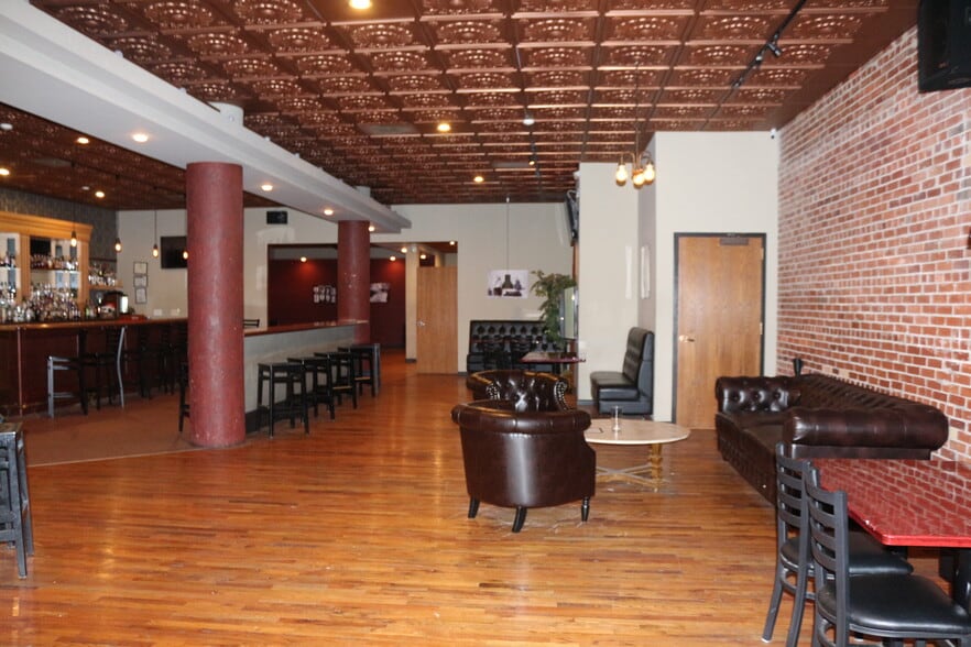 427 E Monroe St, Springfield, IL for sale - Building Photo - Image 3 of 36