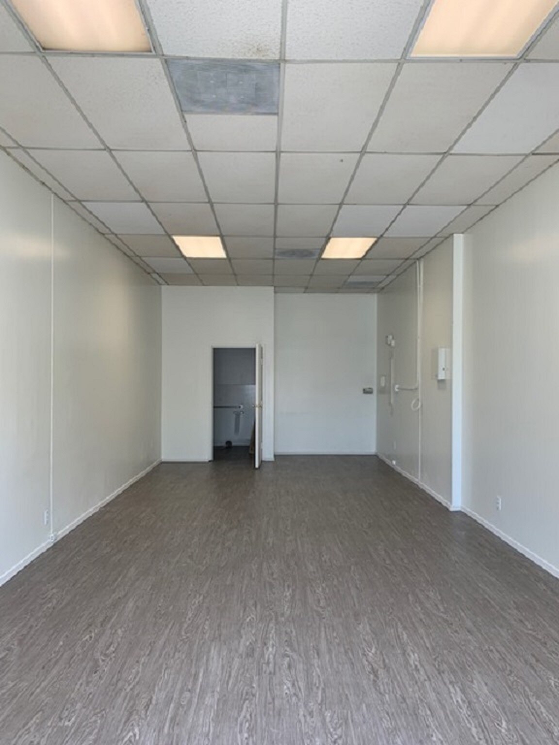 12025-12033 Garfield Ave, South Gate, CA for lease Interior Photo- Image 1 of 4
