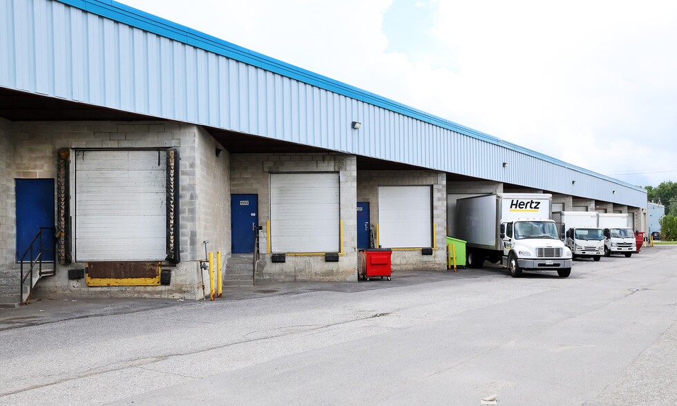 1117-1141 Newmarket St, Ottawa, ON for lease - Building Photo - Image 2 of 3