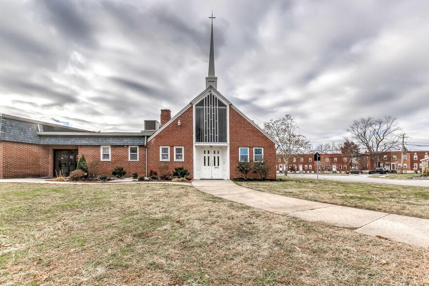3000 Baybriar Rd, Dundalk, MD for sale - Primary Photo - Image 1 of 1