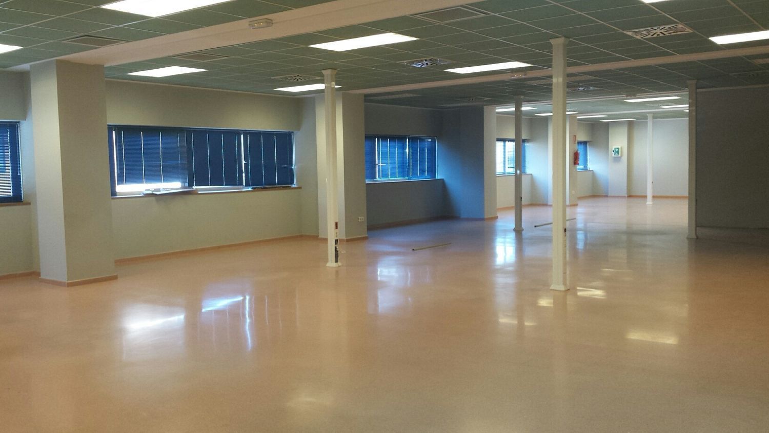 Office in SEVILLA for lease Building Photo- Image 1 of 11