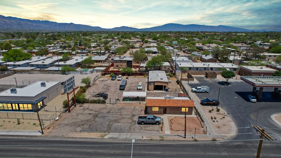 2842-2846 N 1st Ave, Tucson, AZ for sale - Building Photo - Image 1 of 18