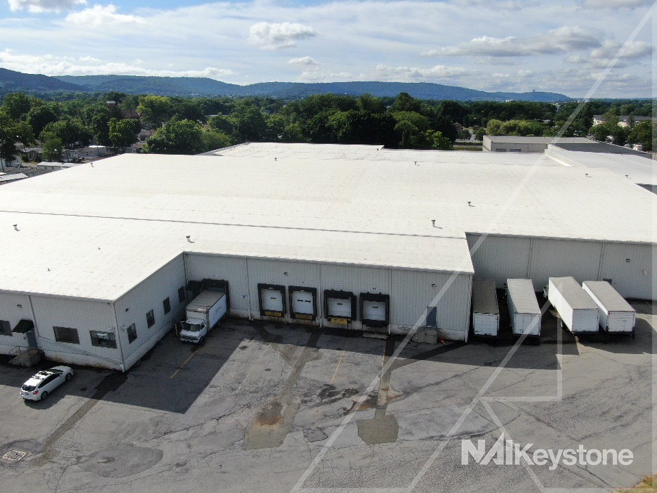 410 Corporate Dr, Reading, PA for lease Building Photo- Image 1 of 12