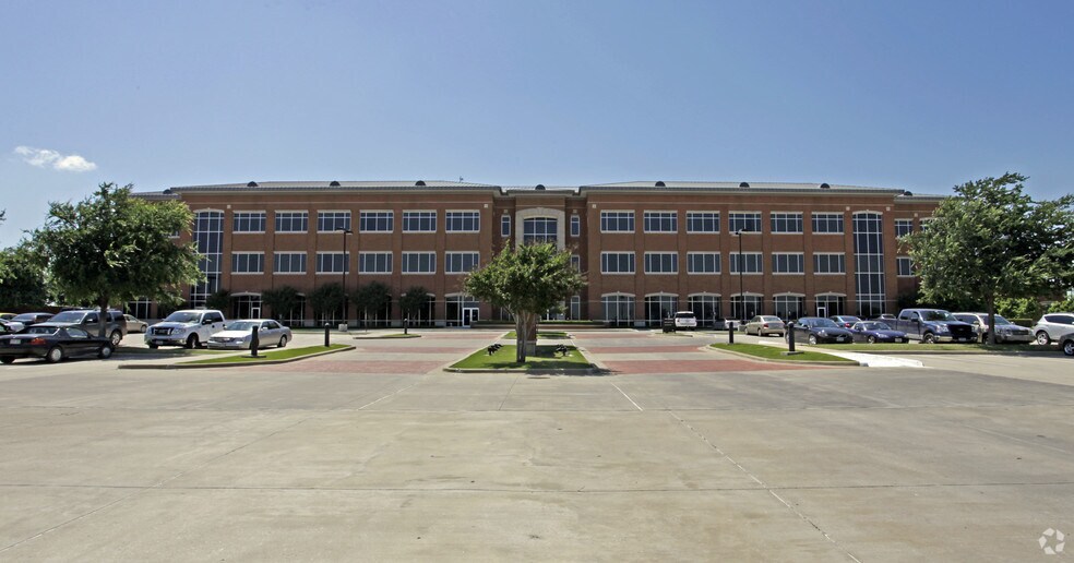 4500 Mercantile Plaza Dr, Fort Worth, TX for lease - Building Photo - Image 3 of 15