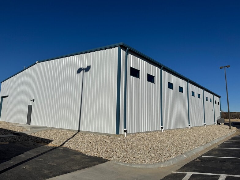 4699 Stagg Hill Rd, Manhattan, KS for sale - Primary Photo - Image 1 of 3