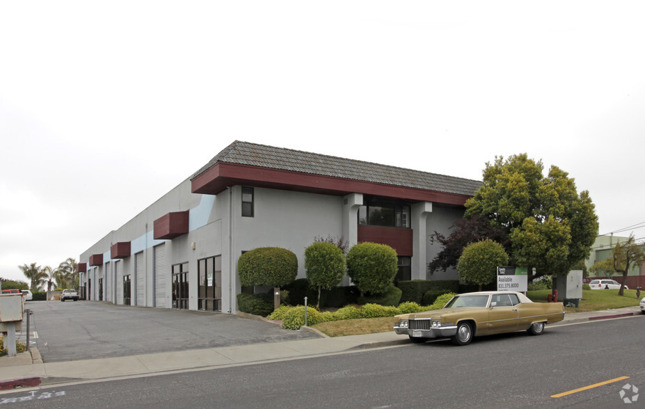 81 Hangar Way, Watsonville, CA for lease - Building Photo - Image 3 of 16