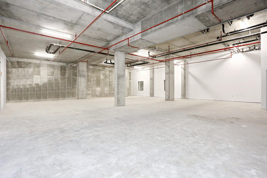 563 W 170th St, New York, NY for lease - Building Photo - Image 3 of 35