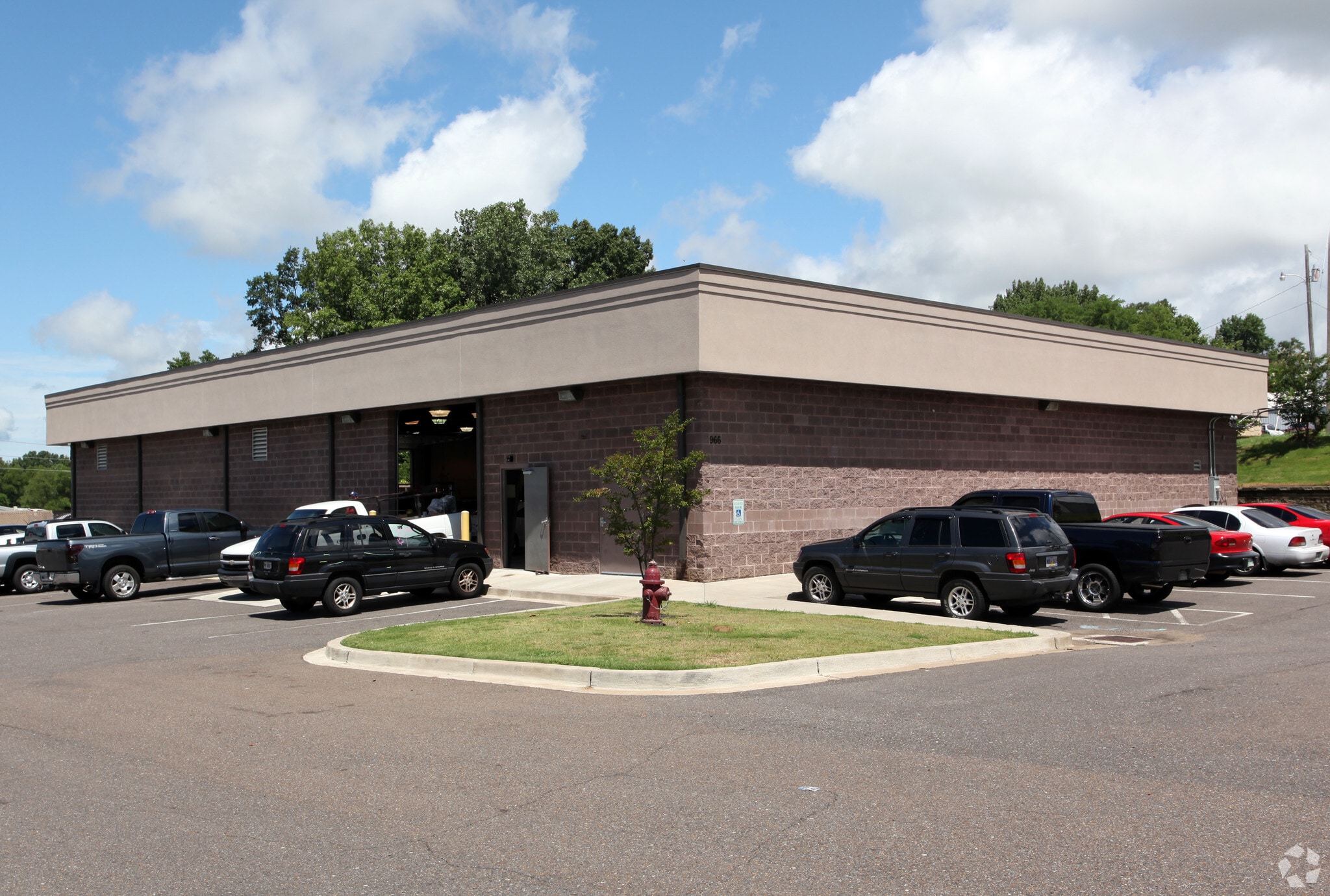 966 Goodman Rd W, Horn Lake, MS for lease Primary Photo- Image 1 of 4