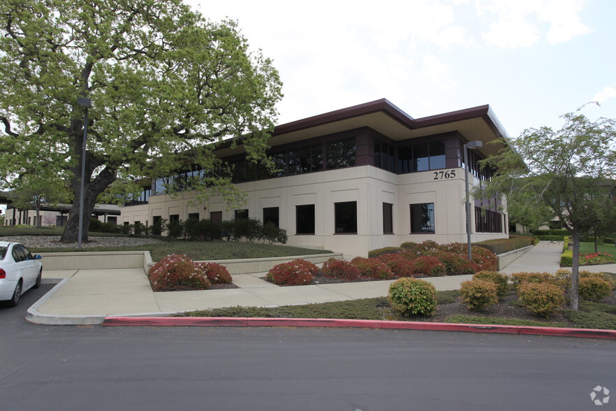 2765 Sand Hill Rd, Menlo Park, CA for lease - Building Photo - Image 2 of 5