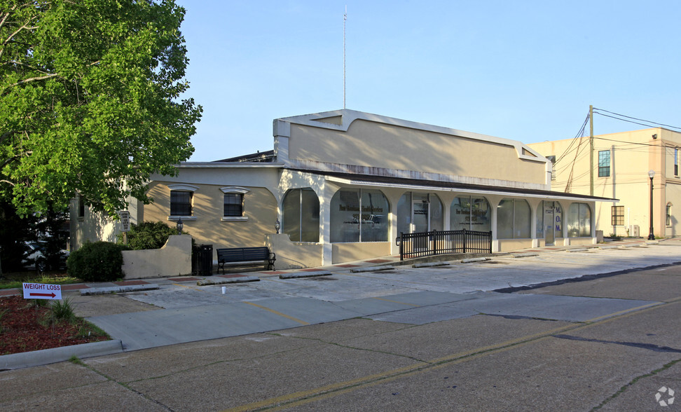 235 SW Dade St, Madison, FL for lease - Primary Photo - Image 1 of 6