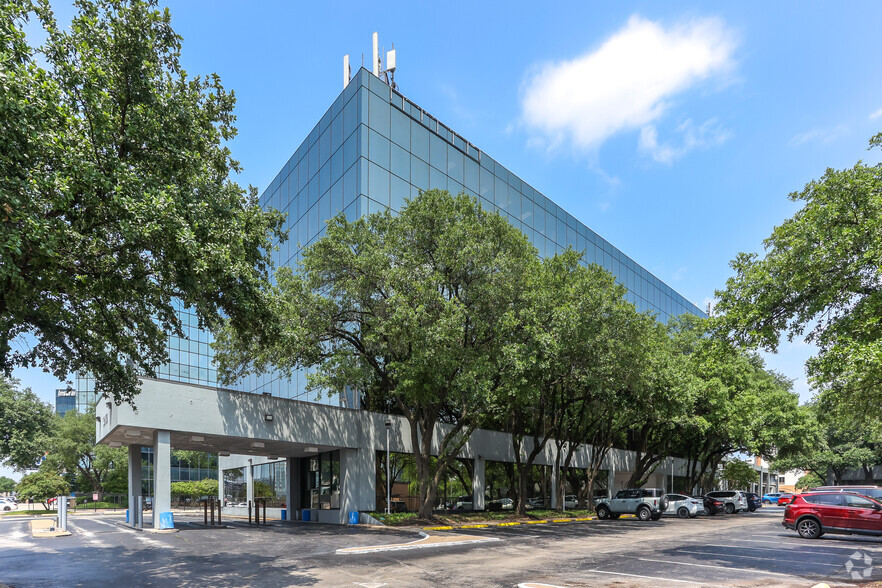 14110 N Dallas Pky, Dallas, TX for lease - Building Photo - Image 2 of 14