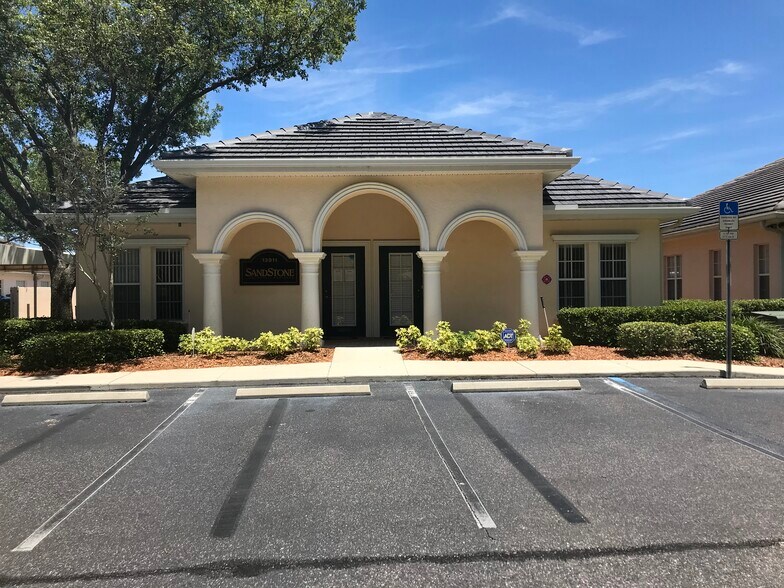 13911 Carrollwood Village Run, Tampa, FL 33618