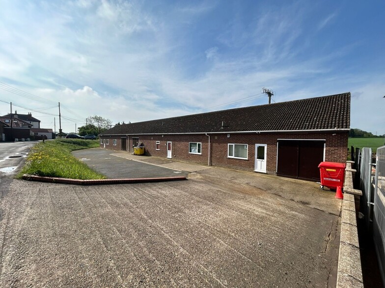 Ashwellthorpe Industrial Estate, Ashwellthorpe for lease - Building Photo - Image 3 of 3