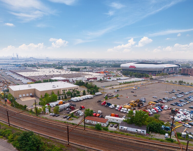 Large-Scale Development Portfolio portfolio of 6 properties for sale on LoopNet.com - Building Photo - Image 1 of 7