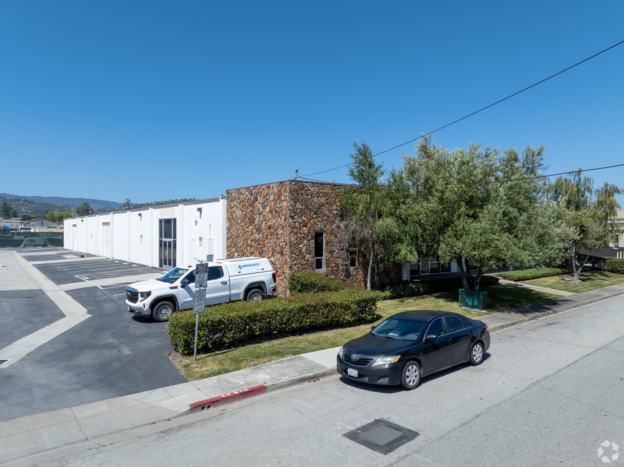 1360-1370 Bayport Ave, San Carlos, CA for sale Primary Photo- Image 1 of 15