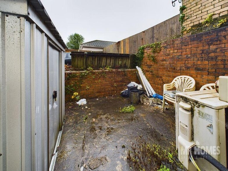 15 Stuart Ter, Pontyclun for lease - Building Photo - Image 3 of 4